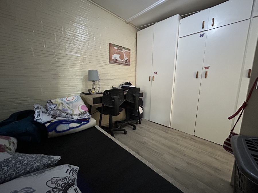 2 Bedroom Property for Sale in Belgravia Western Cape